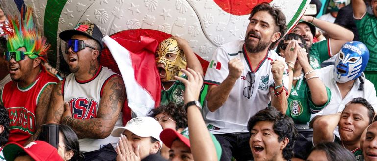 Soccer Football – FIFA World Cup 2026 – Mexico v South Africa –  Fans gather in Mexico City – Zocalo, Mexico City, Mexico – June 11, 2026 – General view of a giant FIFA World Cup 2026 ball as the Mexico fans watch the match REUTERS/Marian Carrasquero                SEARCH “WORLD CUP HOST CITIES” FOR THIS STORY. SEARCH “WIDER IMAGE” FOR ALL STORIES.