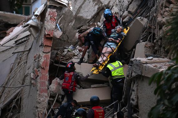 Venezuela grapples with deadly twin quakes, over 700 injured so far