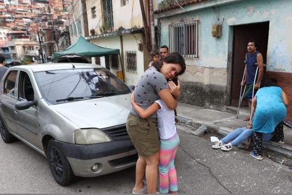 Venezuela grapples with deadly twin quakes, over 700 injured so far